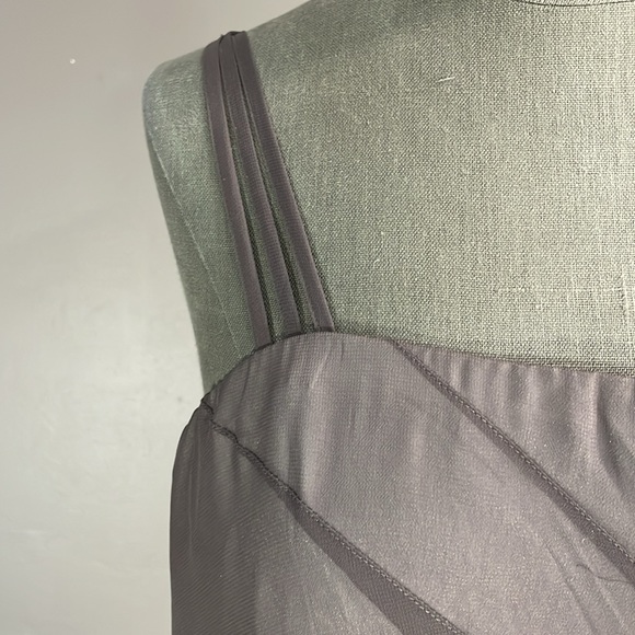 Unique grey dress with gorgeous skirt and design. Fits size 14 - Picture 8 of 17